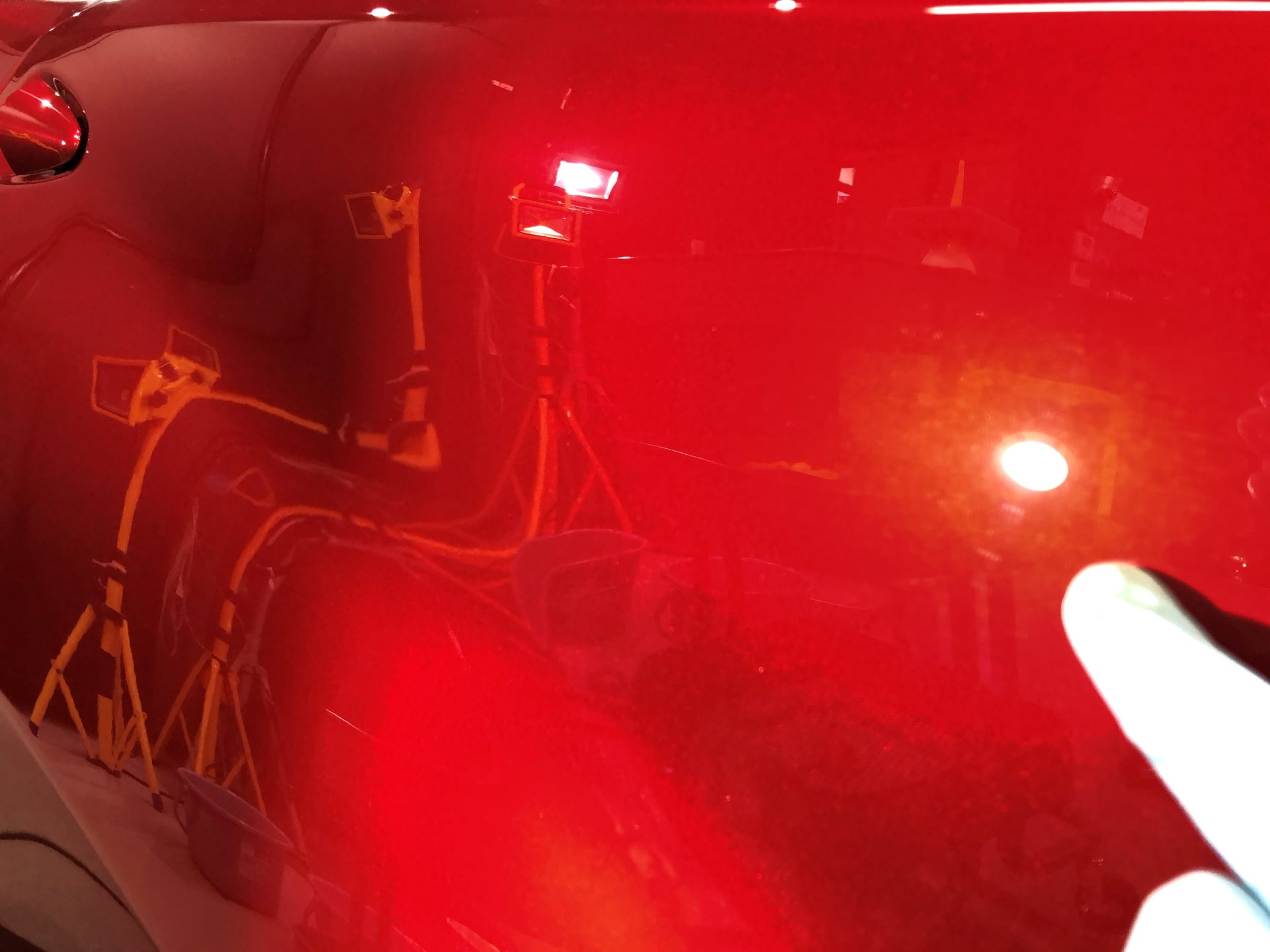 フェラーリ 812 gts 新車 薄傷　赤